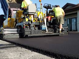 Best Asphalt Driveway Installation  in Lebanon, IL